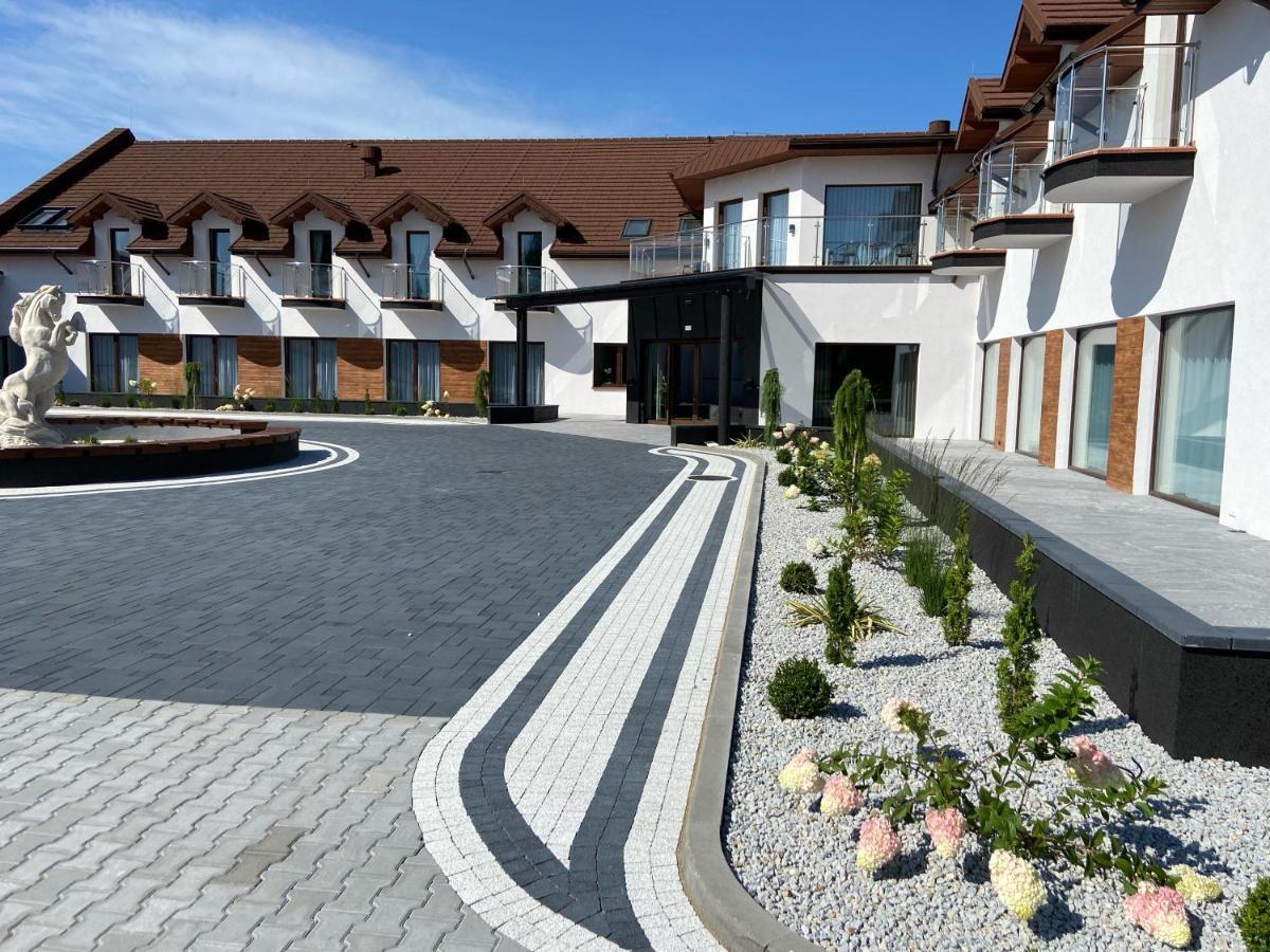 פשאסניש Hotel Sebory מראה חיצוני תמונה